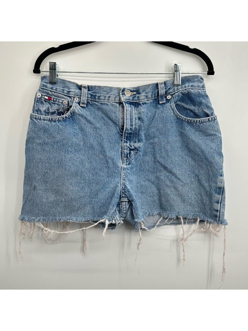 Tommy Hilfiger Classic 1990's High Rise Cut-Off Mom Shorts Size 29